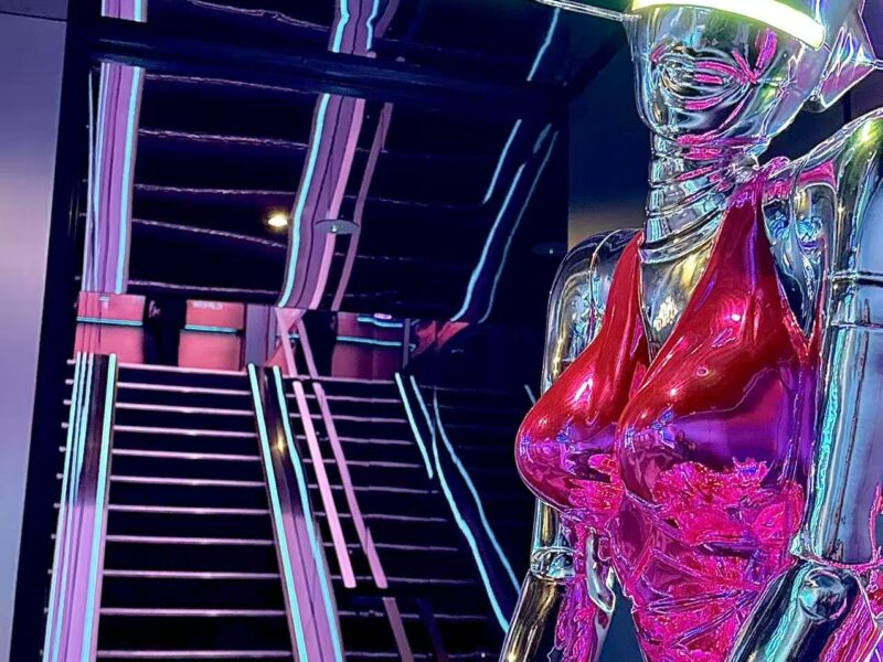 Stairs chrome